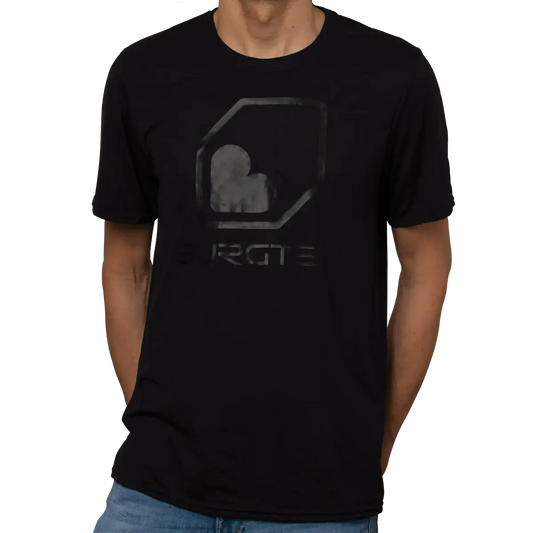 Polera manga corta Black on Black